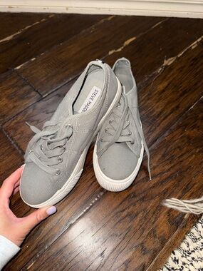 Steve Madden Gray Canvas Low-Top Sneakers